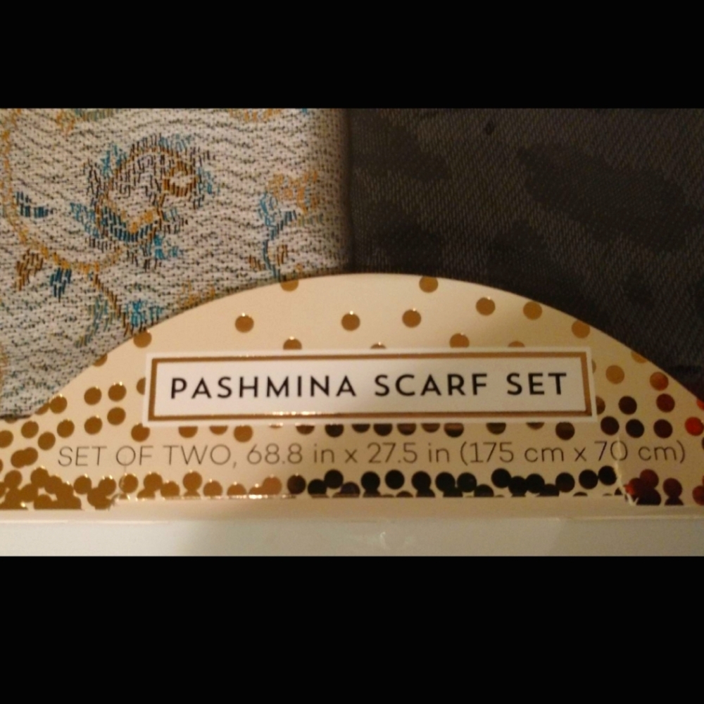 Pashmina Scarf Set - Picture 2 of 3